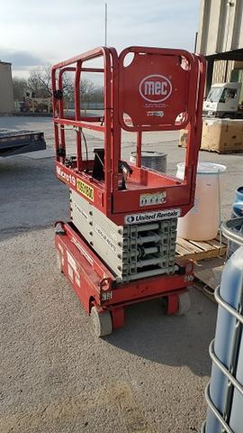 2019 MEC MICRO 19 Scissor Lift 18-19' Electric 60" Length