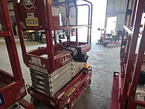 2019 MEC MICRO 19 Scissor Lift 18-19' Electric 60" Length