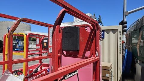 2019 MEC MICRO 19 Scissor Lift 18-19' Electric 60" Length