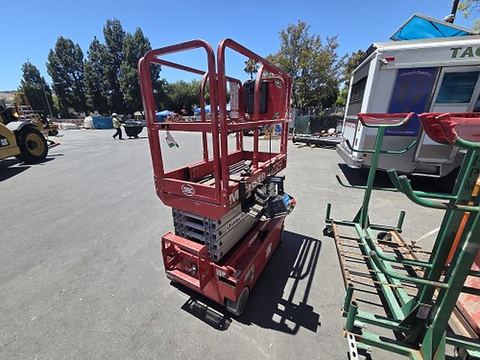 2019 MEC MICRO 19 Scissor Lift 18-19' Electric 60" Length