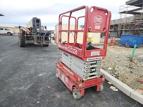 2019 MEC MICRO 19 Scissor Lift 18-19' Electric 60" Length