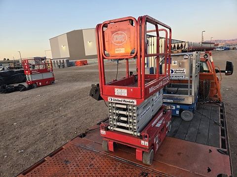 2019 MEC MICRO 19 Scissor Lift 18-19' Electric 60" Length
