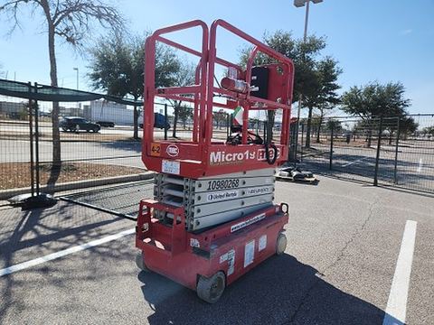 2019 MEC MICRO 19 Scissor Lift 18-19' Electric 60" Length