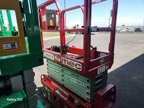 2019 MEC MICRO 19 Scissor Lift 18-19' Electric 60" Length