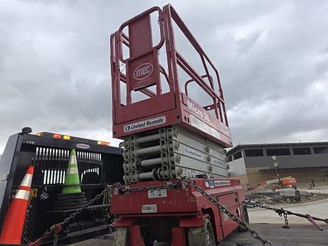2019 MEC MICRO 26 Scissor Lift 24-26' Elec 72-74" Length