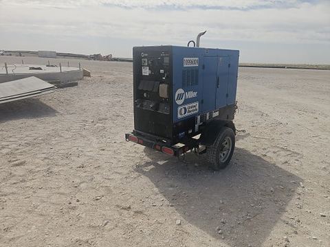 2019 MILLERELEC BIG BLUE 500PRO Welder Arc 500 Amp Dsl/Gas