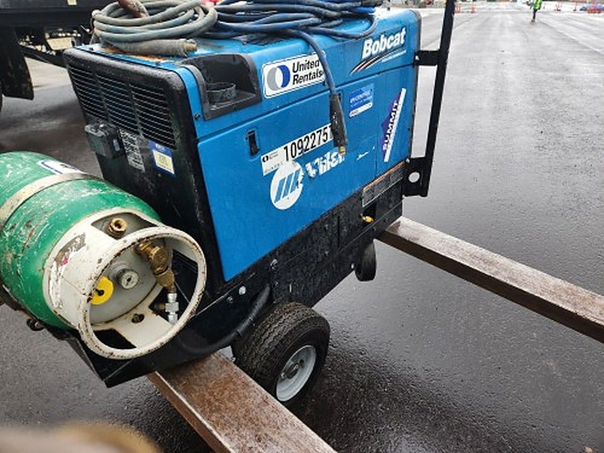 MILLERELEC BOBCAT 250 LP photo 4