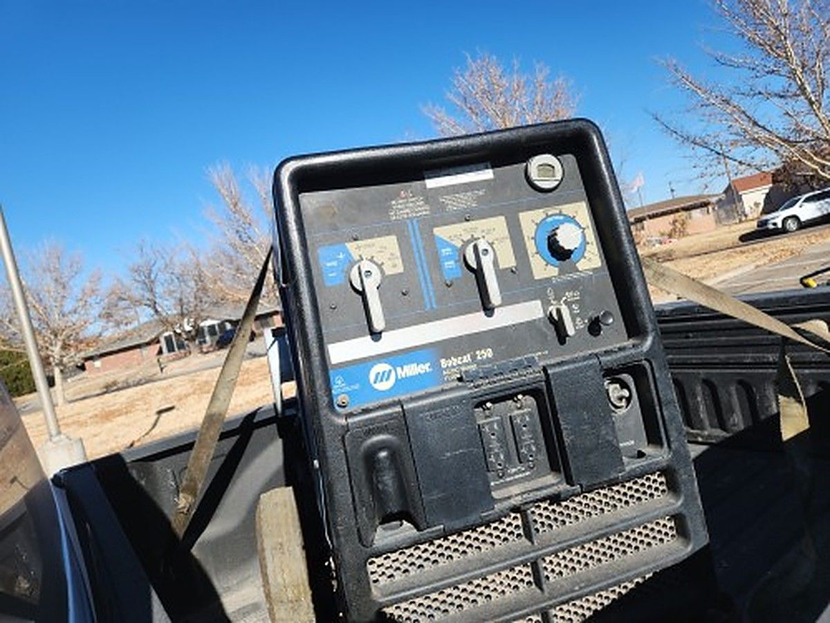 MILLERELEC BOBCAT 250 LP photo 5