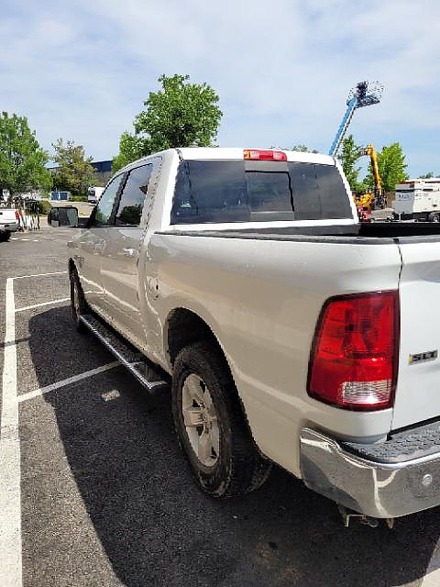RAM 1500CREWSLTG4WD photo 4