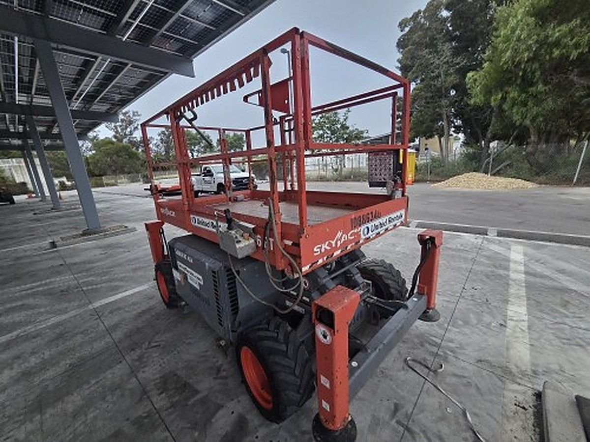 SKYJACK SJ6826RT photo 4