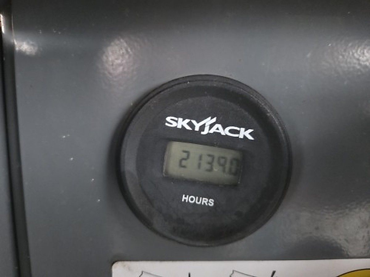 SKYJACK SJ6826RT photo 5
