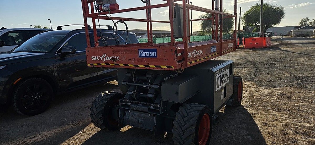 SKYJACK SJ6826RT photo 3