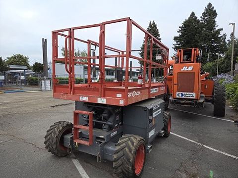 2019 SKYJACK SJ6826RT Scissor Lift 25-27' Ic 4Wd