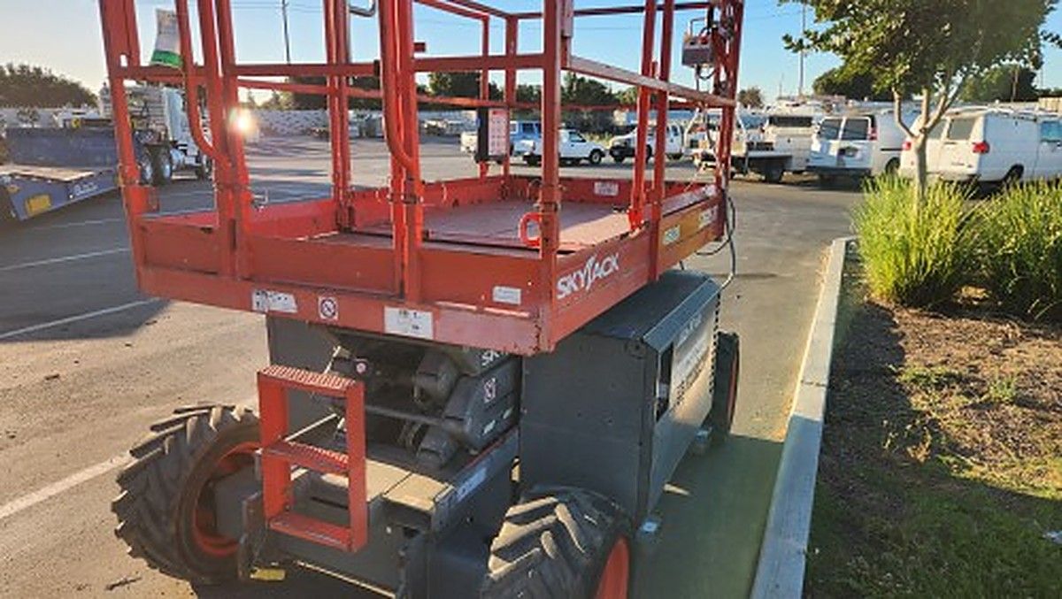 SKYJACK SJ6826RT photo 4