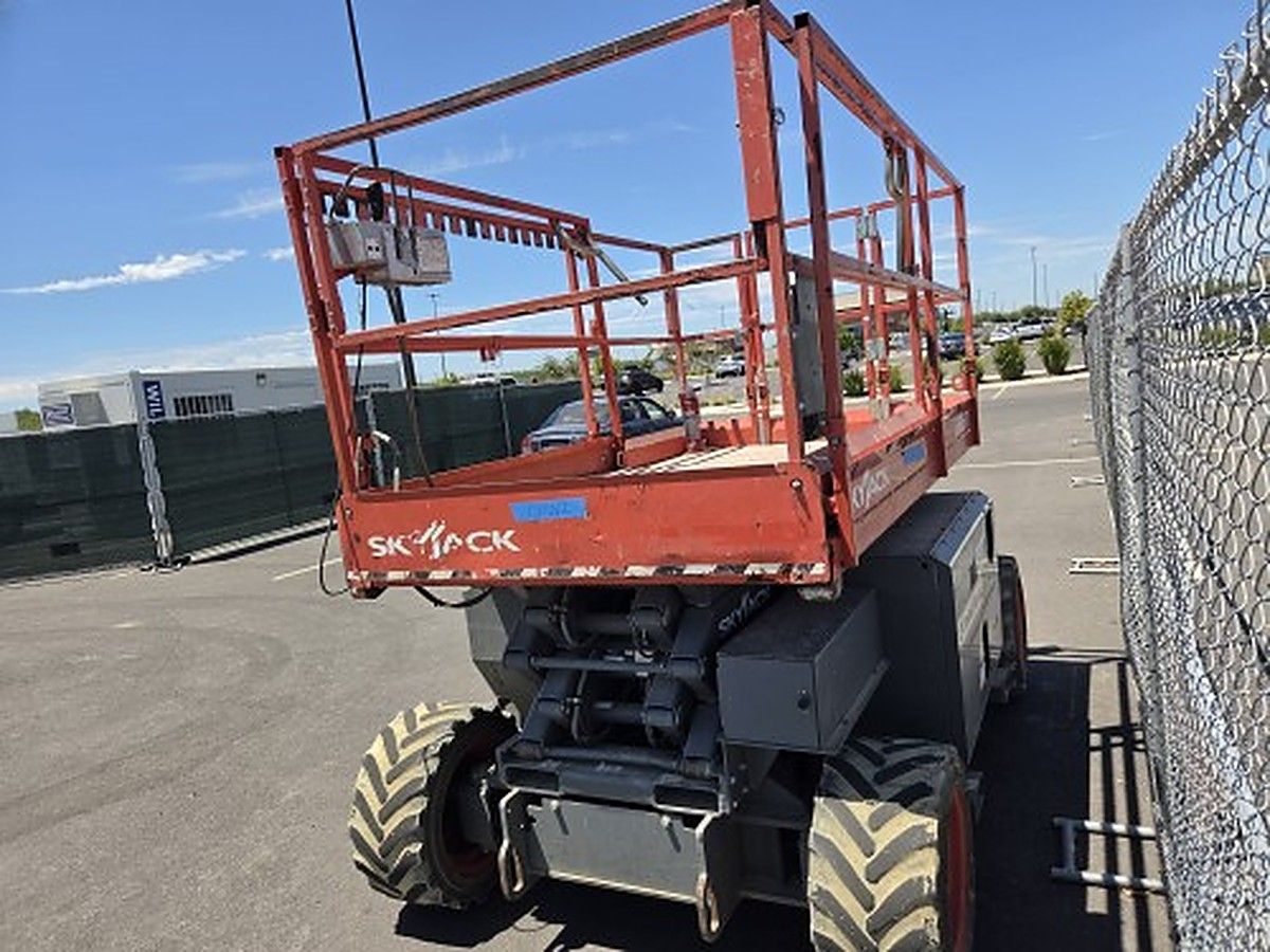 SKYJACK SJ6826RT photo 5
