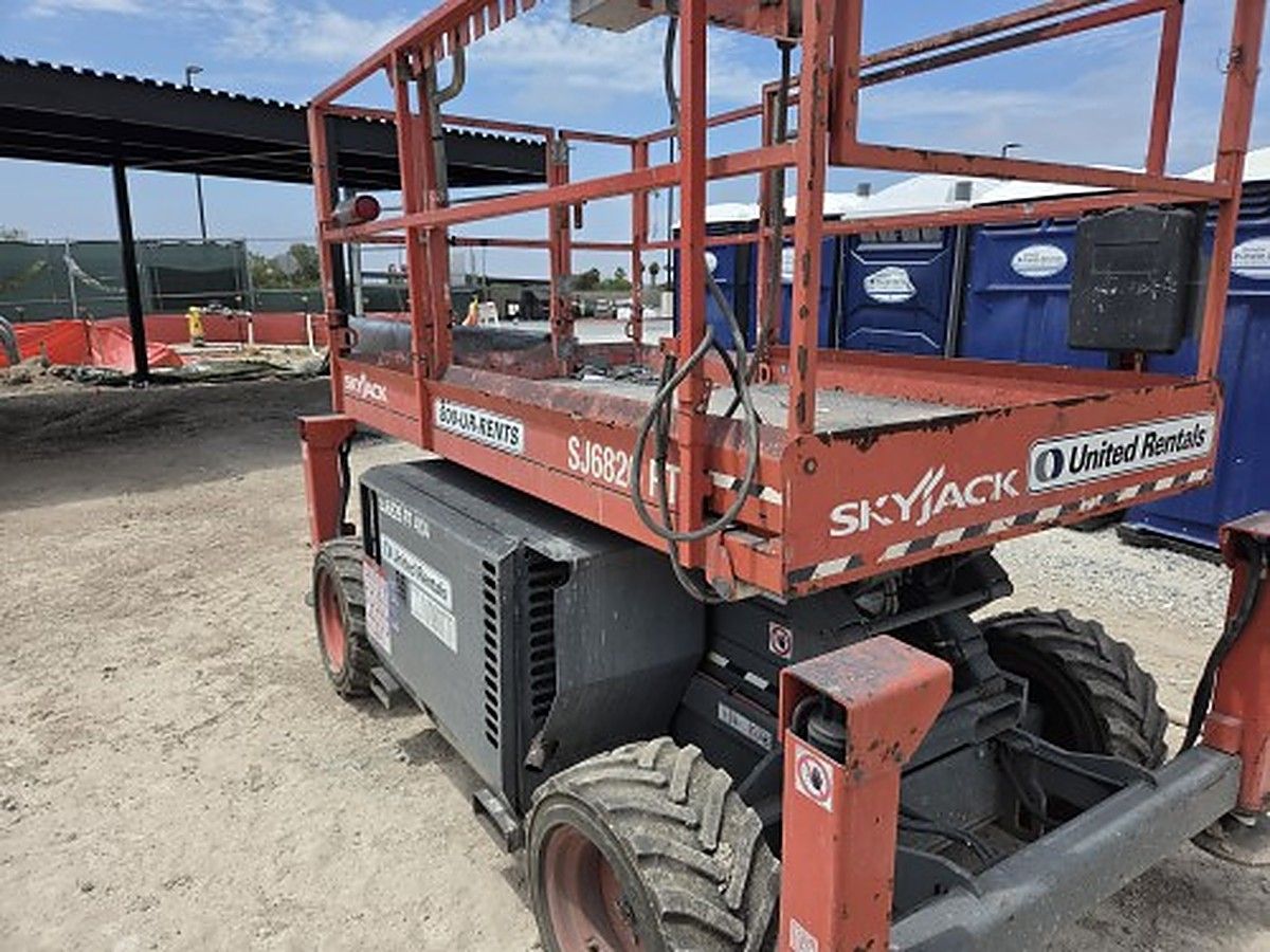 SKYJACK SJ6826RT photo 6