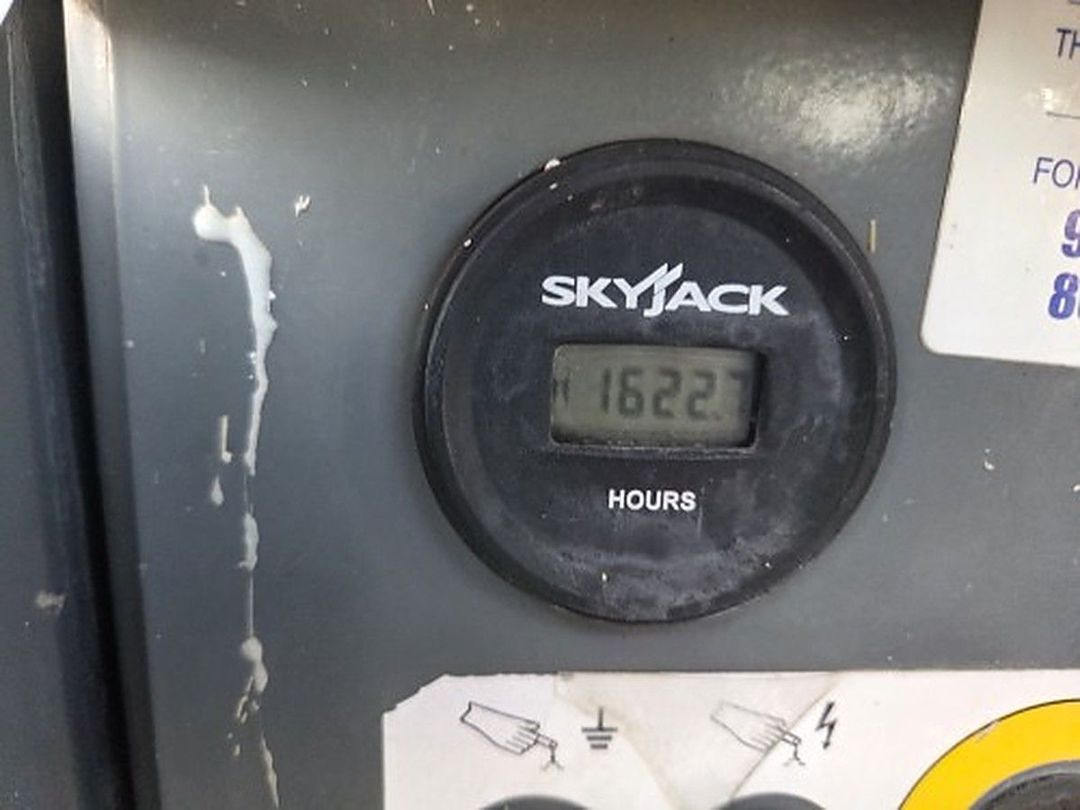 SKYJACK SJ6826RT photo 6