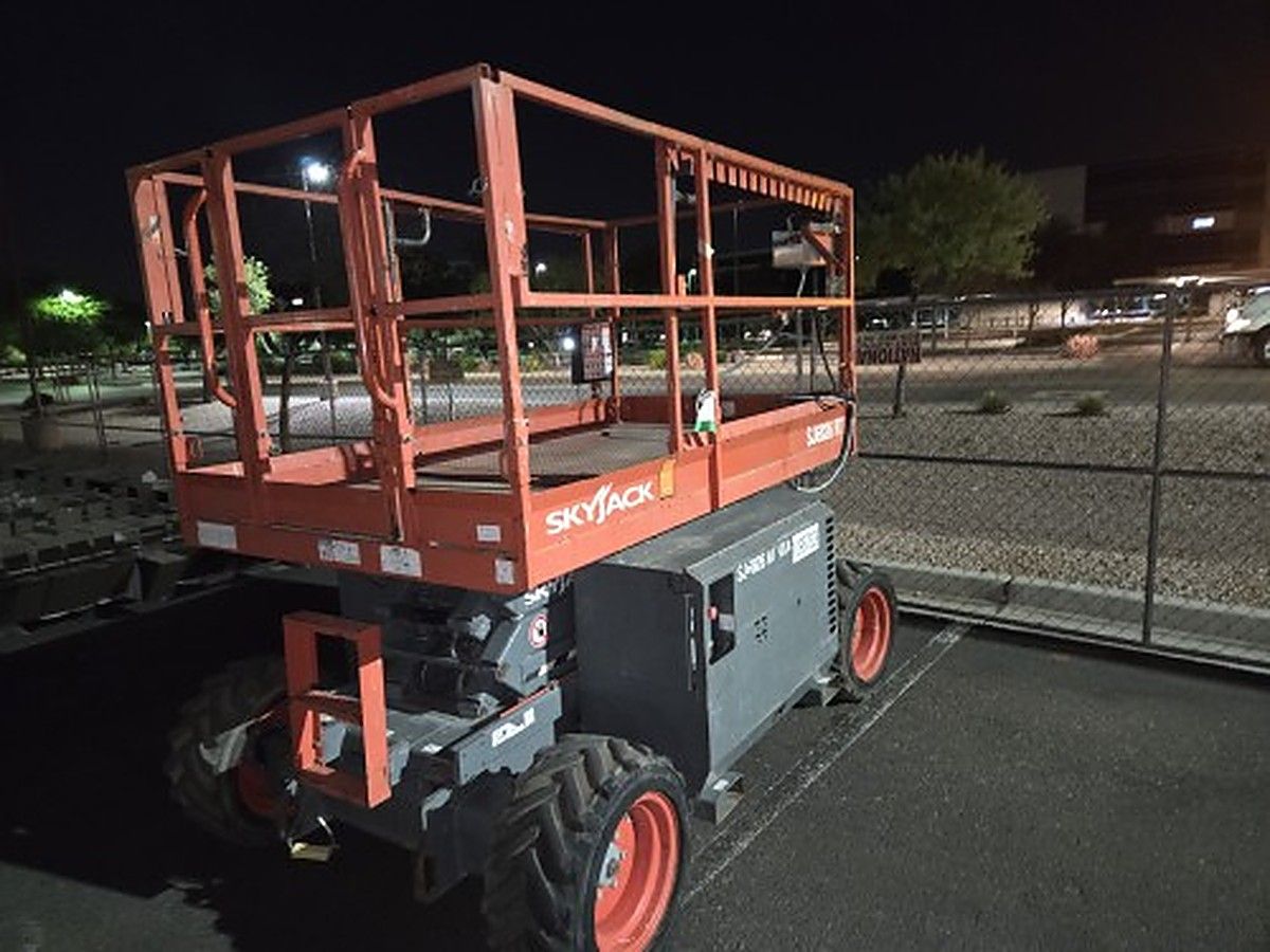 SKYJACK SJ6826RT photo 3