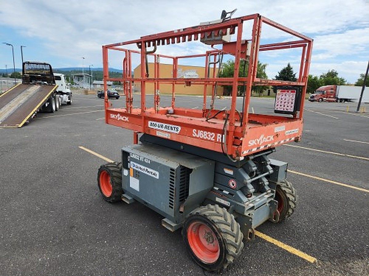 SKYJACK SJ6832RT photo 3