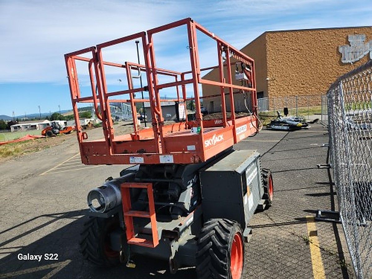 SKYJACK SJ6832RT photo 4