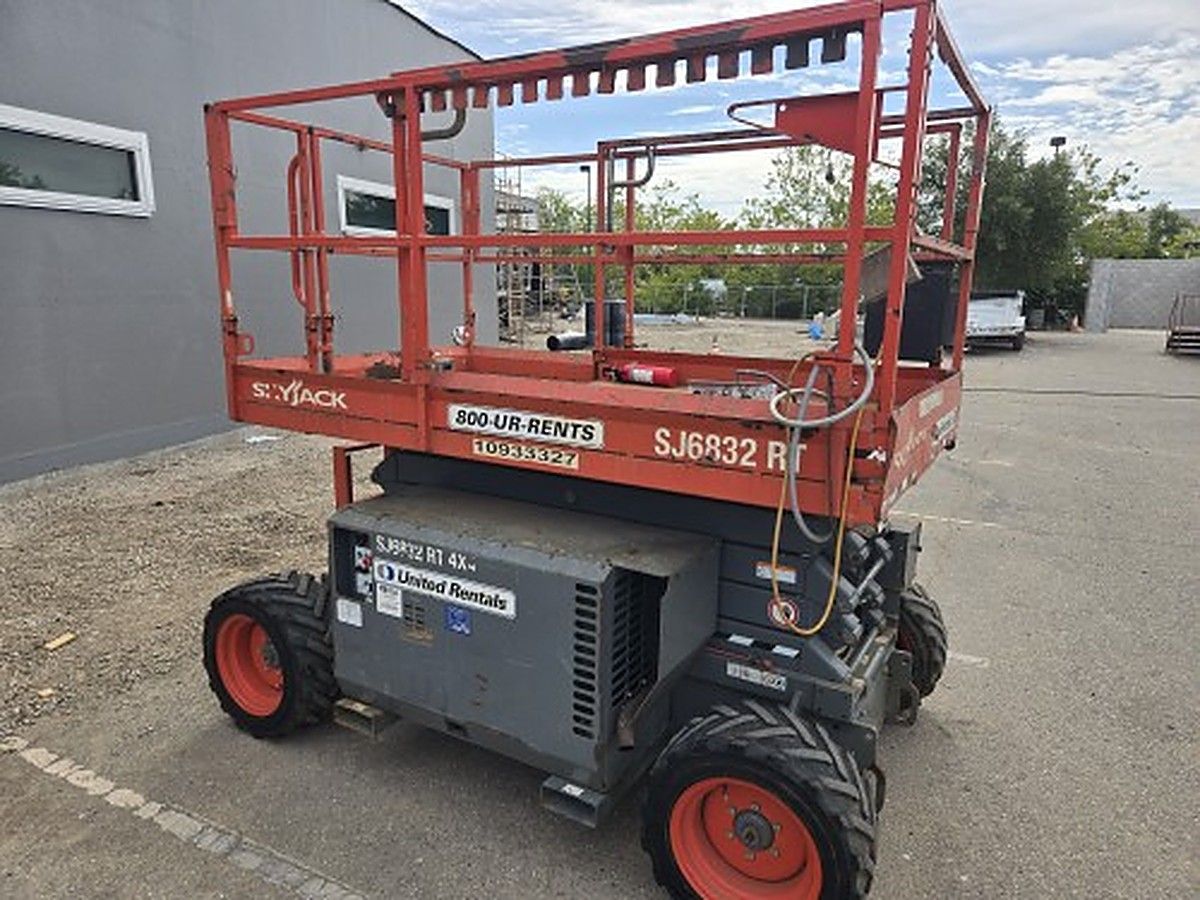 SKYJACK SJ6832RT photo 3