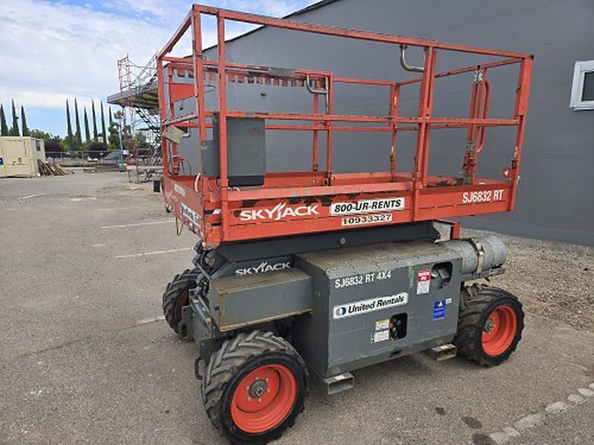 SKYJACK SJ6832RT photo 7