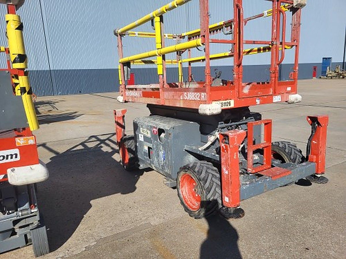 SKYJACK SJ6832RT photo 4