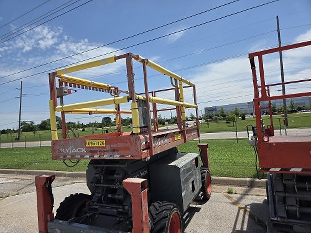 SKYJACK SJ6832RT photo 6