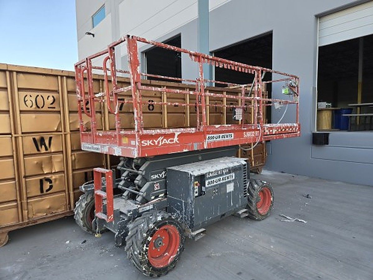 SKYJACK SJ6832RT photo 4