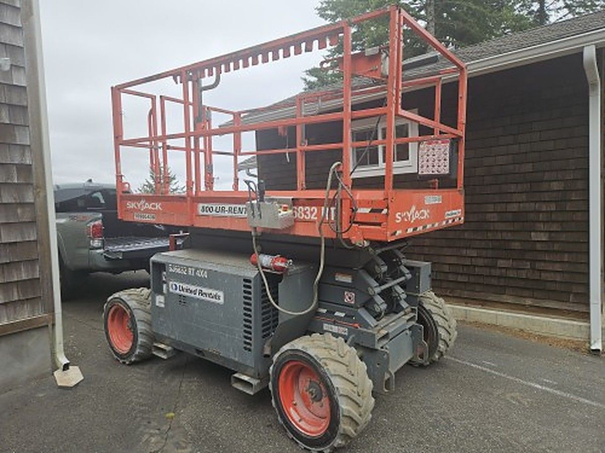 SKYJACK SJ6832RT photo 2