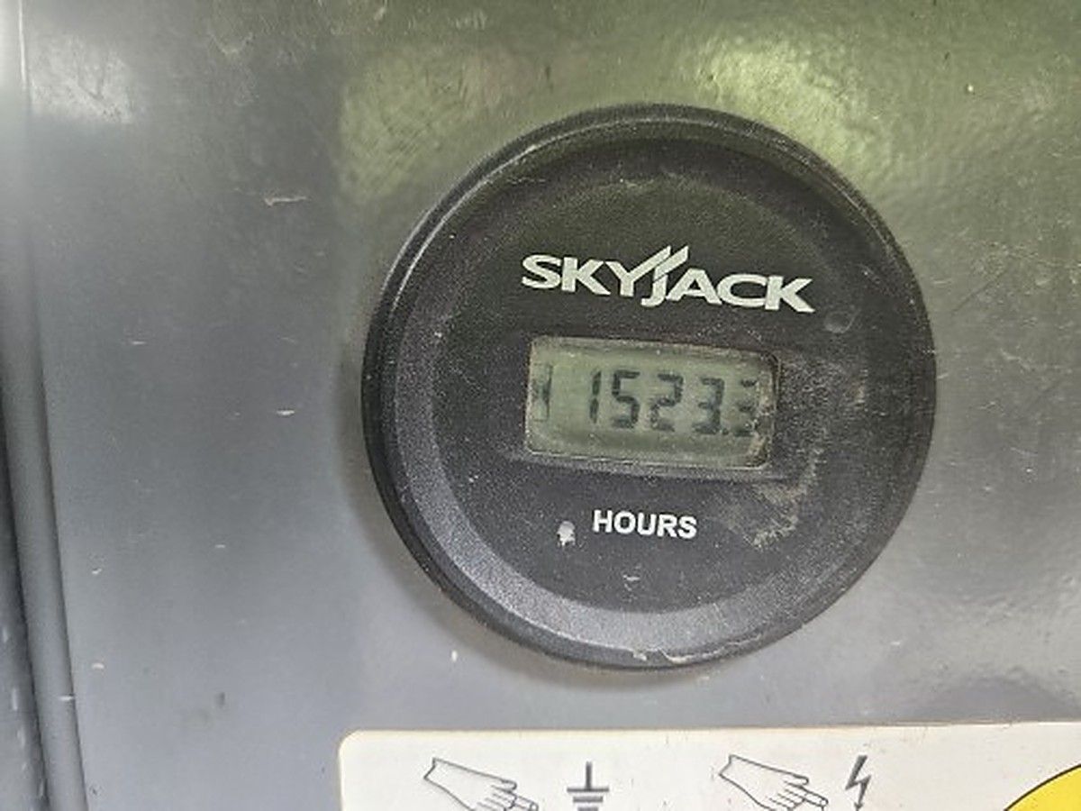 SKYJACK SJ6832RT photo 7
