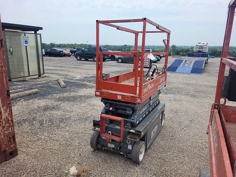 2019 SKYJACK SJIII3219 Scissor Lift 19' Electric