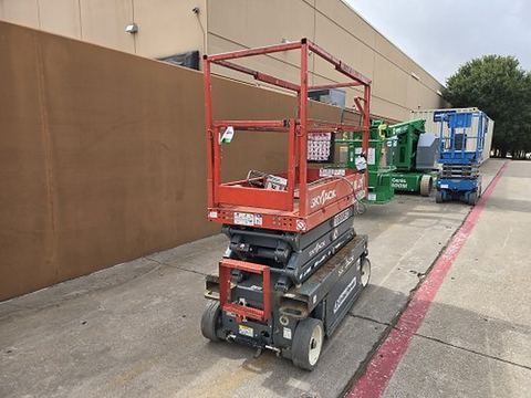 2019 SKYJACK SJIII3219 Scissor Lift 19' Electric