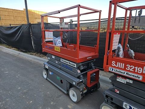2019 SKYJACK SJIII3219 Scissor Lift 19' Electric