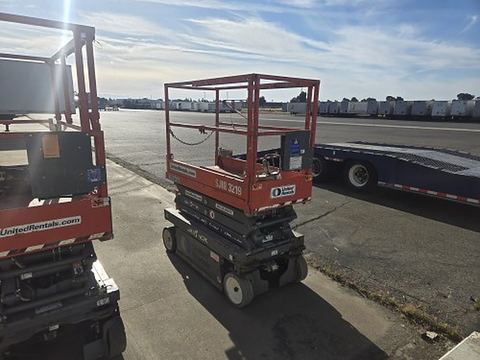 2019 SKYJACK SJIII3219 Scissor Lift 19' Electric