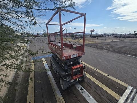 2019 SKYJACK SJIII3219 Scissor Lift 19' Electric