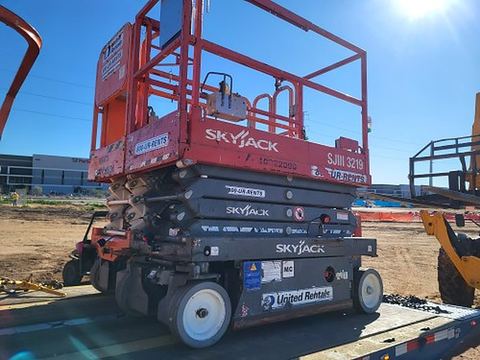 2019 SKYJACK SJIII3219 Scissor Lift 19' Electric