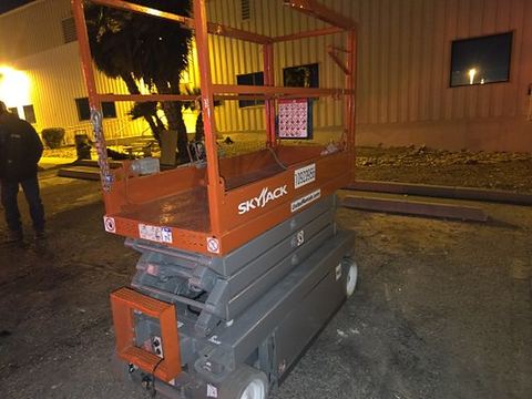 2019 SKYJACK SJIII3219 Scissor Lift 19' Electric
