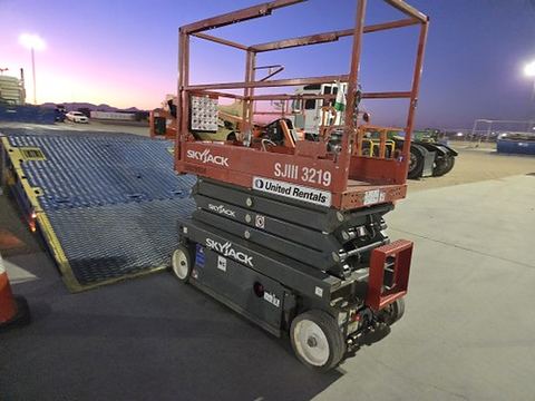 2019 SKYJACK SJIII3219 Scissor Lift 19' Electric