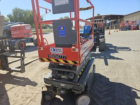 2019 SKYJACK SJIII3219 Scissor Lift 19' Electric