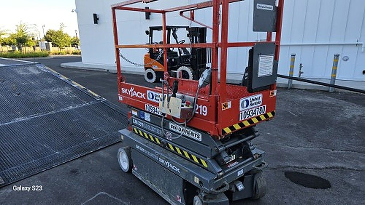 SKYJACK SJIII3219 photo 2
