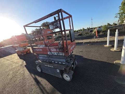 2019 SKYJACK SJIII3219 Scissor Lift 19' Electric
