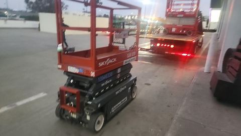 2019 SKYJACK SJIII3219 Scissor Lift 19' Electric