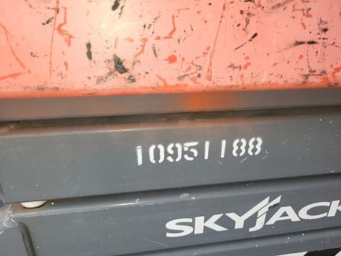 2019 SKYJACK SJIII3219 Scissor Lift 19' Electric
