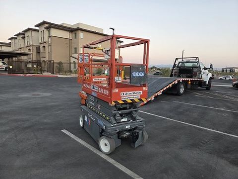 2019 SKYJACK SJIII3219 Scissor Lift 19' Electric