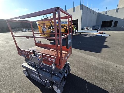 2019 SKYJACK SJIII3219 Scissor Lift 19' Electric