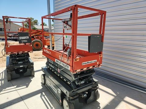 2019 SKYJACK SJIII3219 Scissor Lift 19' Electric
