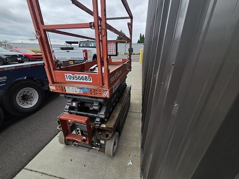 2019 SKYJACK SJIII3219 Scissor Lift 19' Electric