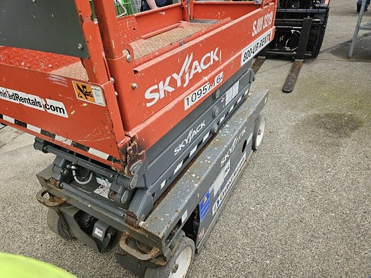 SKYJACK SJIII3219 photo 10