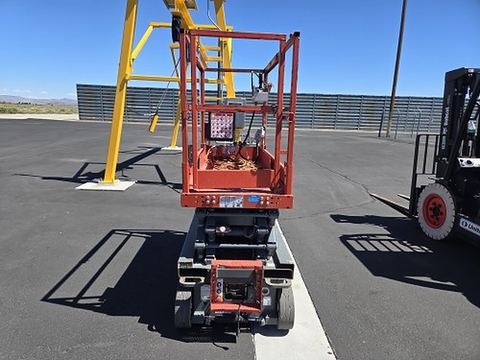 2019 SKYJACK SJIII3219 Scissor Lift 19' Electric